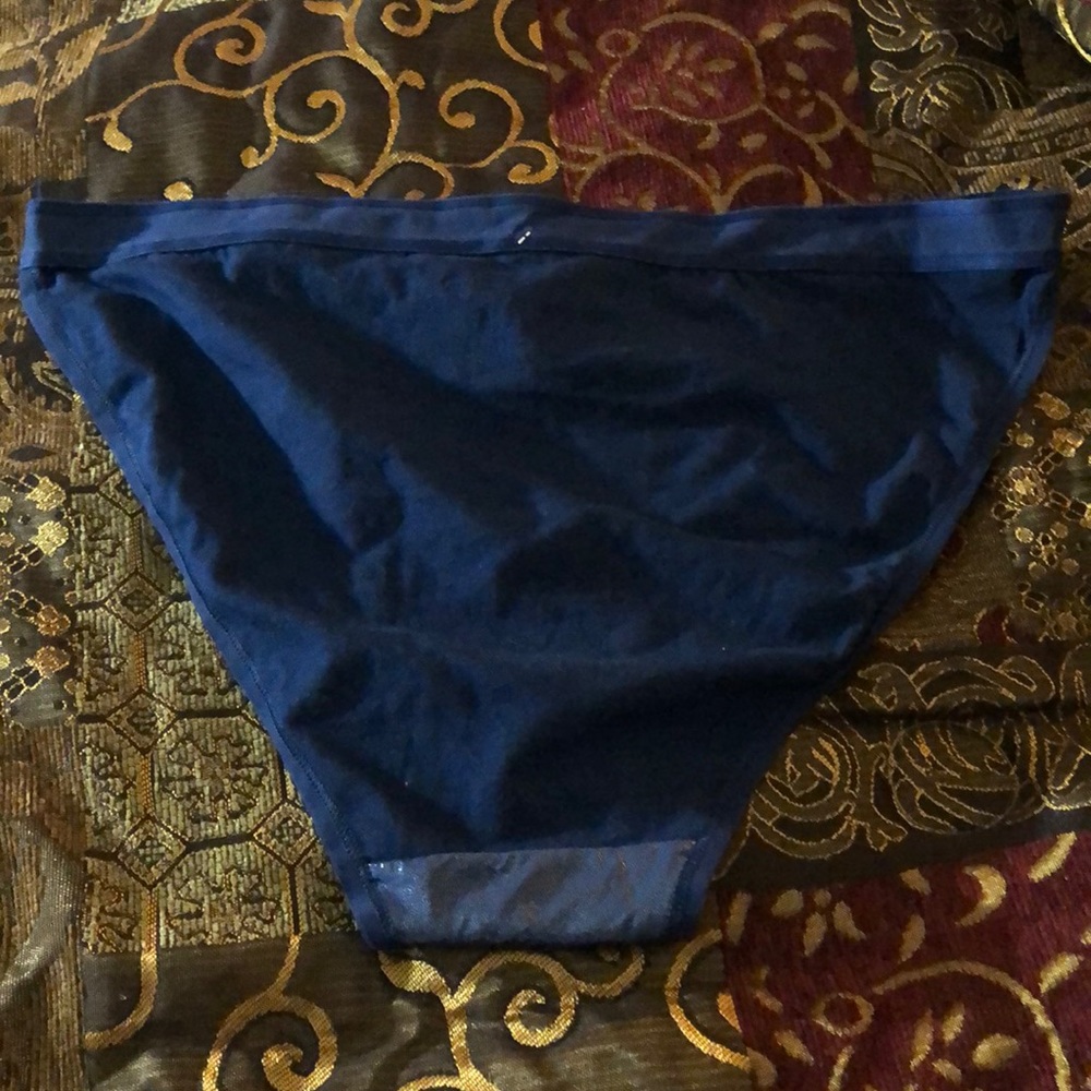 NWT VS PANTY - Picture 3 of 3